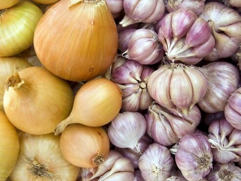Garlic and onion - home remedies for helminth infestation